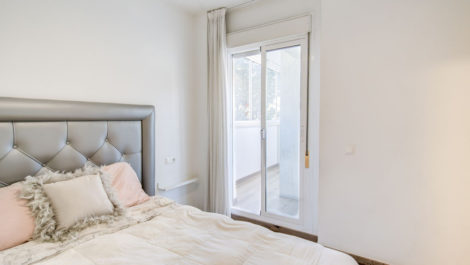 2 bedroom Apartments for sale in La Cala de Mijas – R5291899