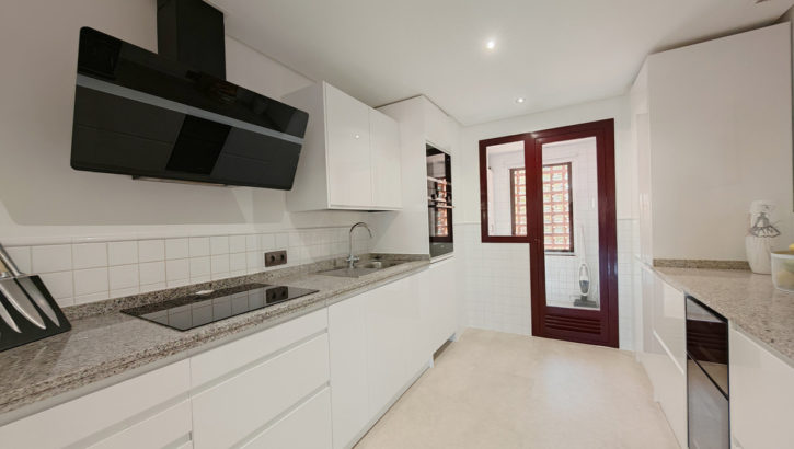 3 bedroom Apartments for sale in La Mairena – R5338087 in 