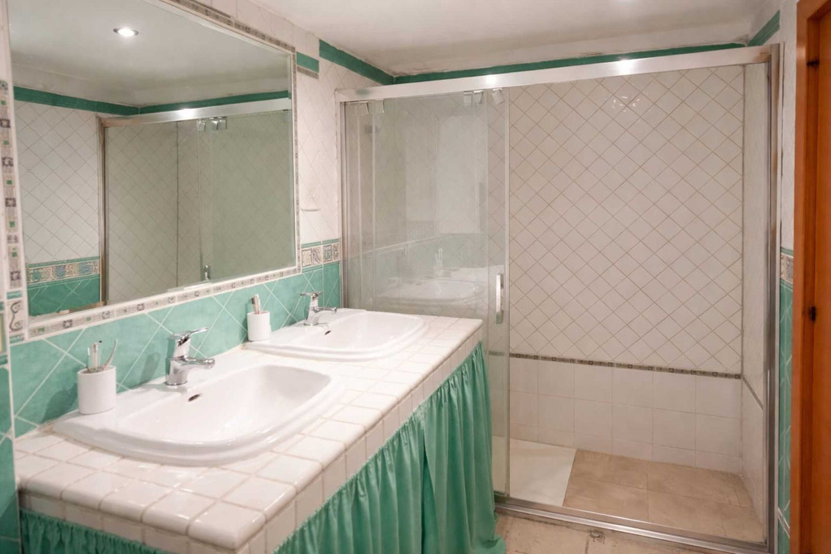 Apartamentos de 3 dormitorios en venta en Marbella – R5317342