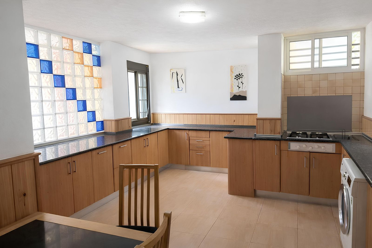 Apartamentos de 3 dormitorios en venta en Marbella – R5317342