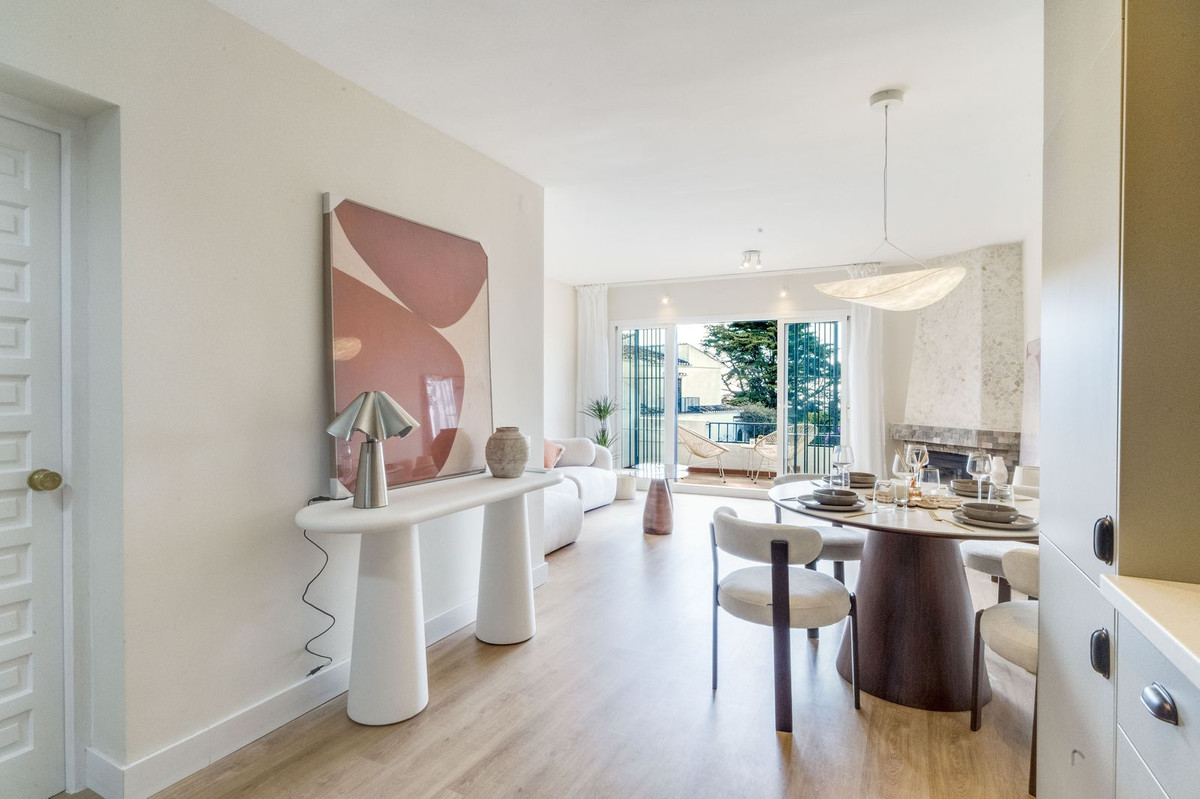 2 bedroom Penthouses for sale in Miraflores – R5325268