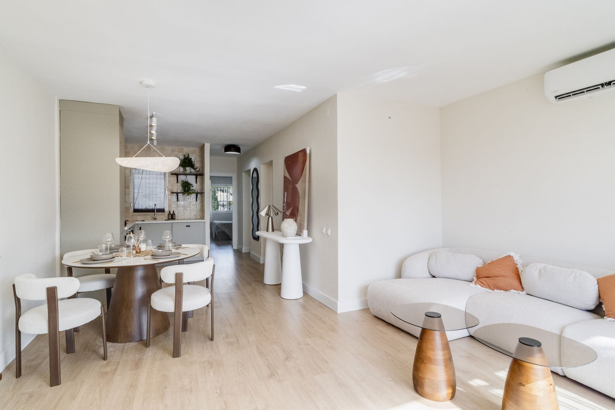 2 bedroom Penthouses for sale in Miraflores – R5325268