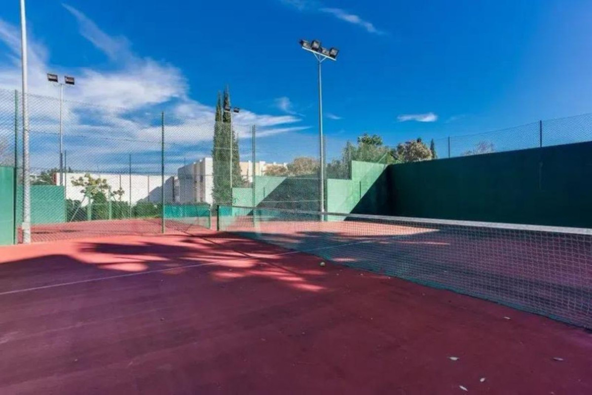 4 bedroom Apartments for sale in Marbella – R5321119