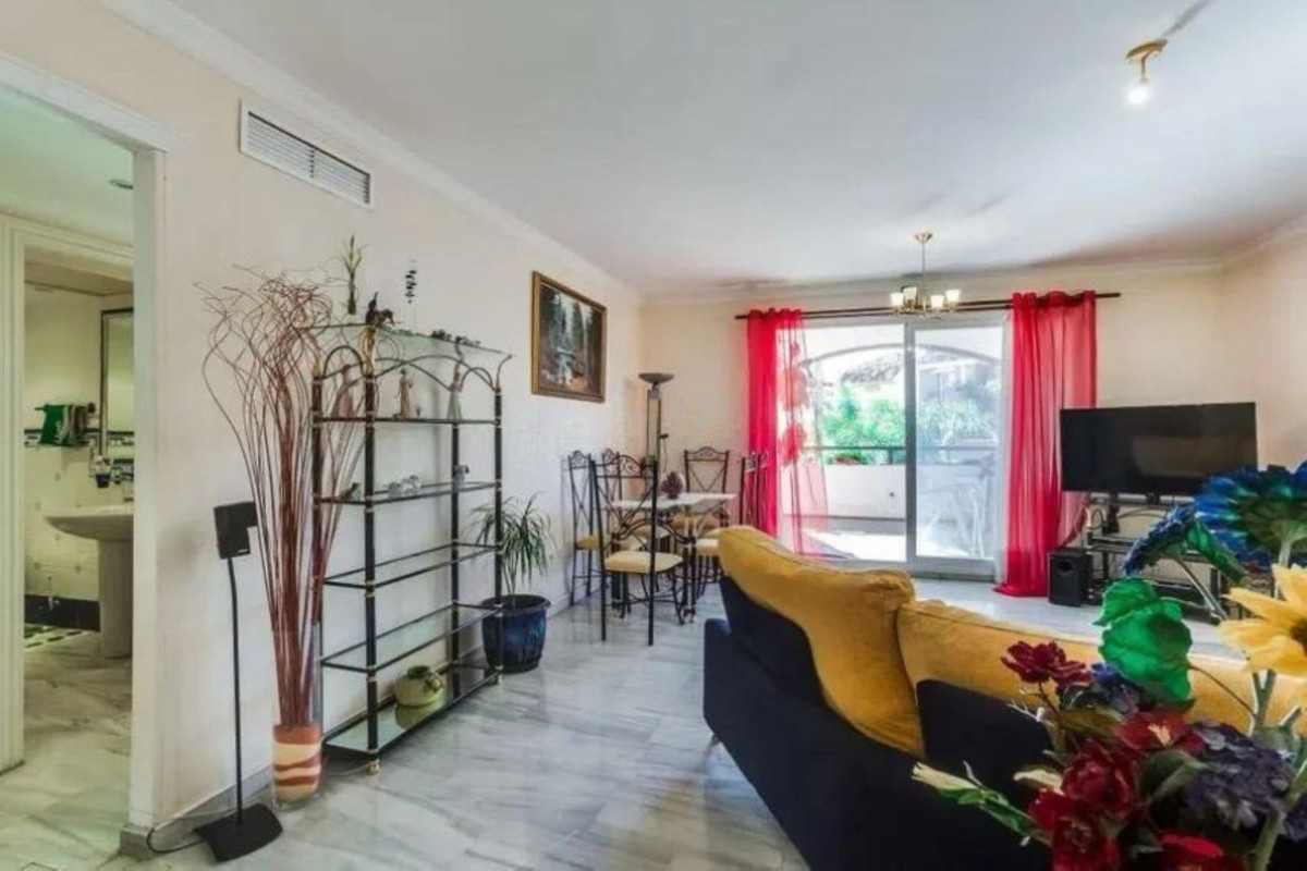 4 bedroom Apartments for sale in Marbella – R5321119