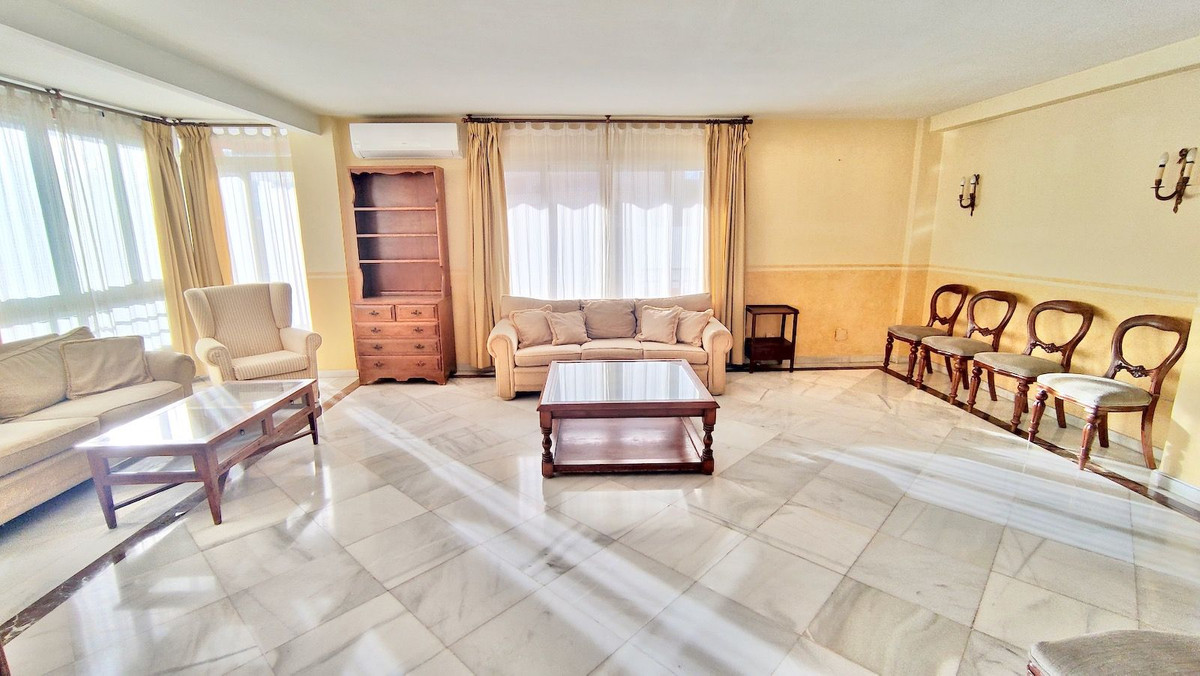 4 bedroom Apartments for sale in Marbella – R5287987