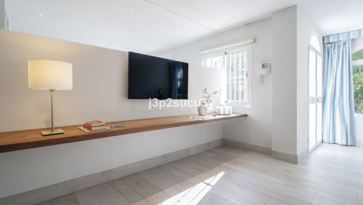 Apartamentos de 3 dormitorios en venta en Guadalmina Baja – R5310721 en 