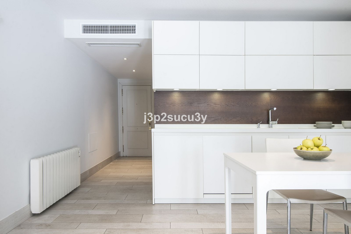 3 bedroom Apartments for sale in Guadalmina Baja – R5310721