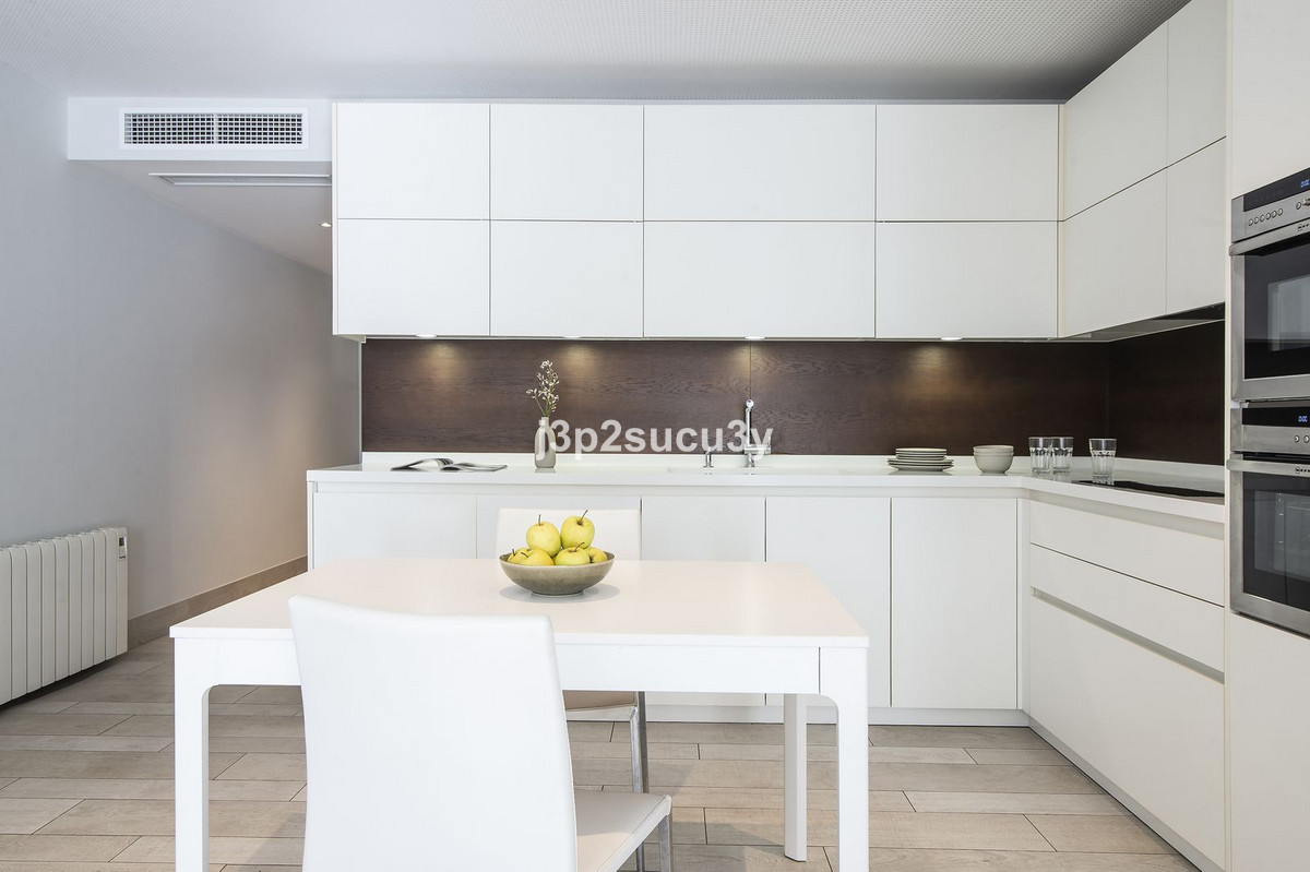 3 bedroom Apartments for sale in Guadalmina Baja – R5310721