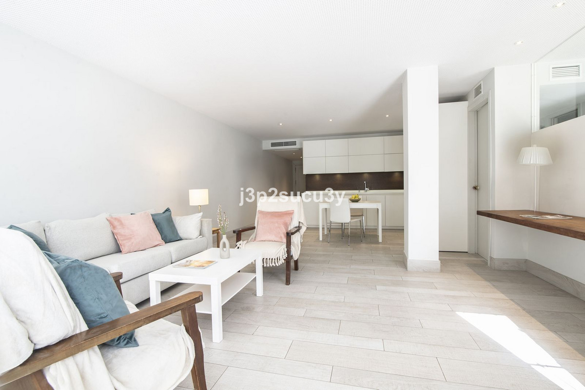 3 bedroom Apartments for sale in Guadalmina Baja – R5310721