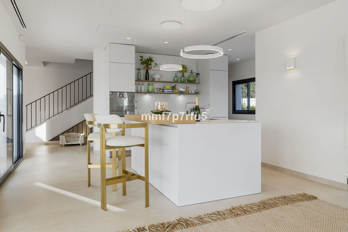 4 bedroom Villas for sale in Milla de Oro – R5221360