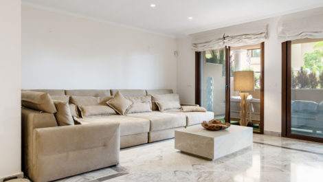 Apartamentos de 2 dormitorios en venta en Milla de Oro – R5297134