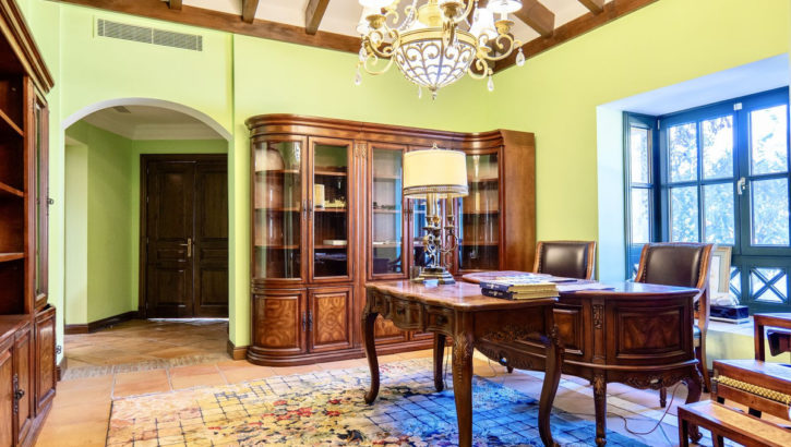 6 bedroom Villas for sale in La Zagaleta – R5335414 in 