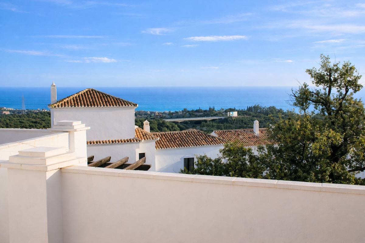 2 bedroom Apartments for sale in Altos de los Monteros – R5319475