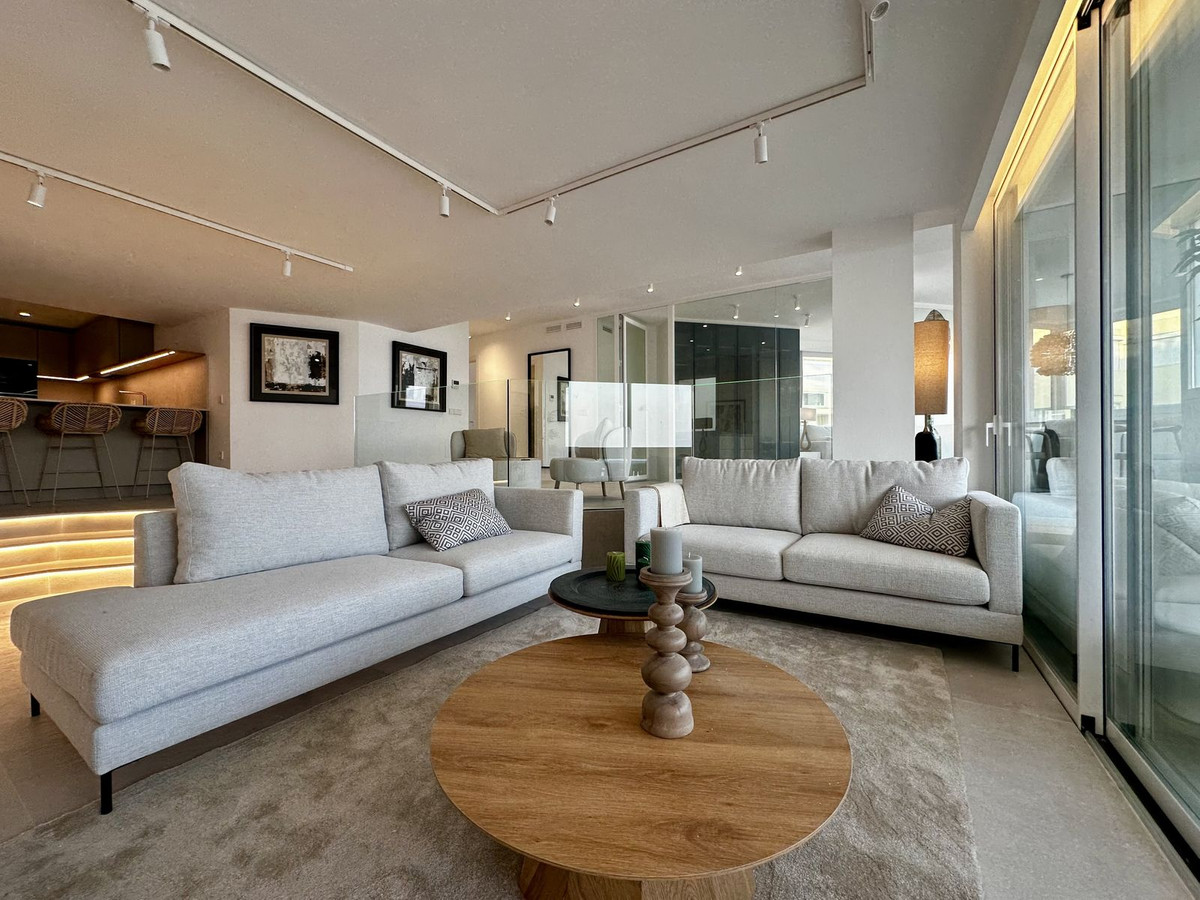 3 bedroom Apartments for sale in Marbella – R5139037