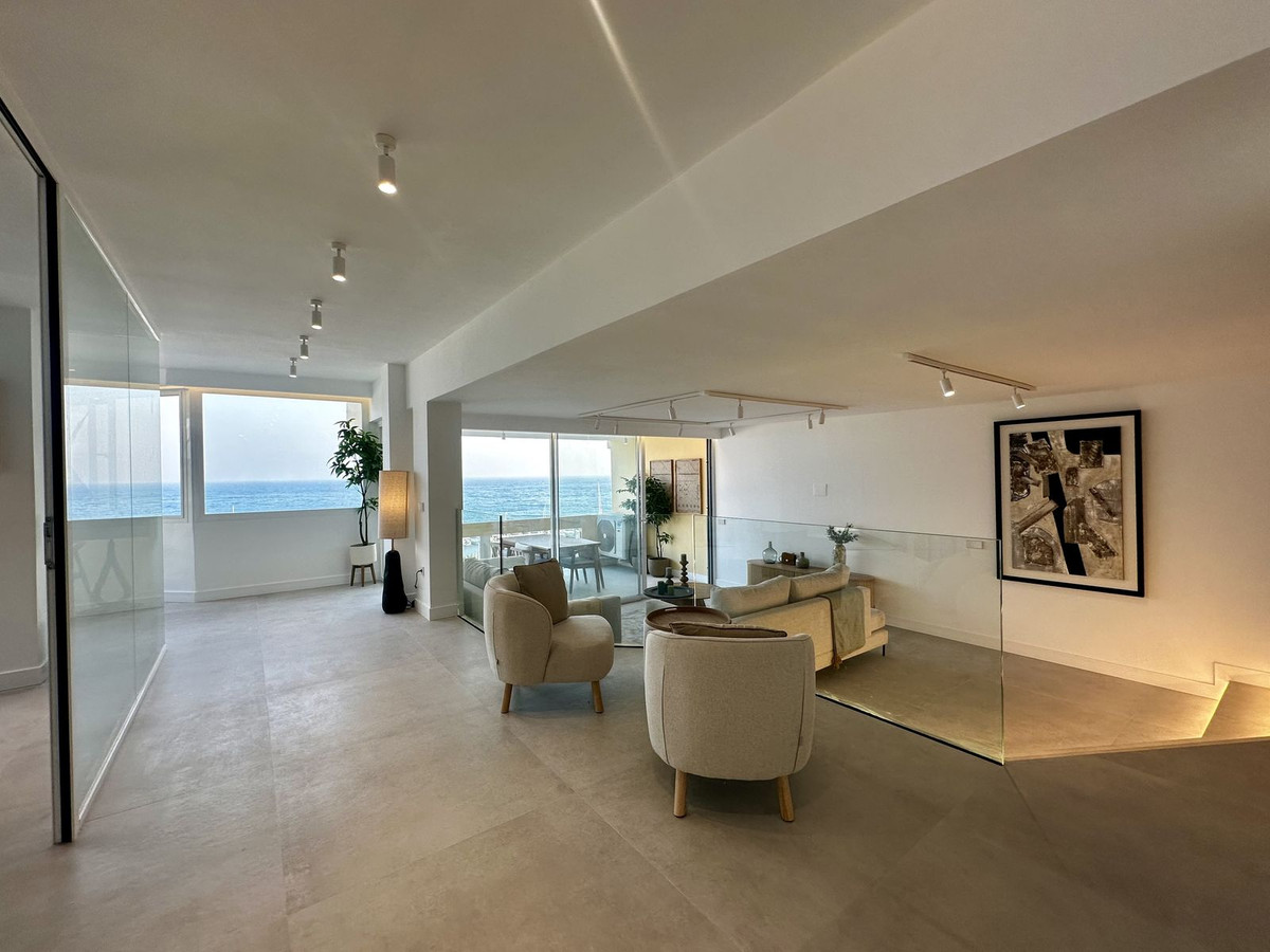 3 bedroom Apartments for sale in Marbella – R5139037