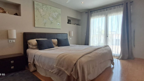 6 bedroom Villas for sale in Marbella – R5324446