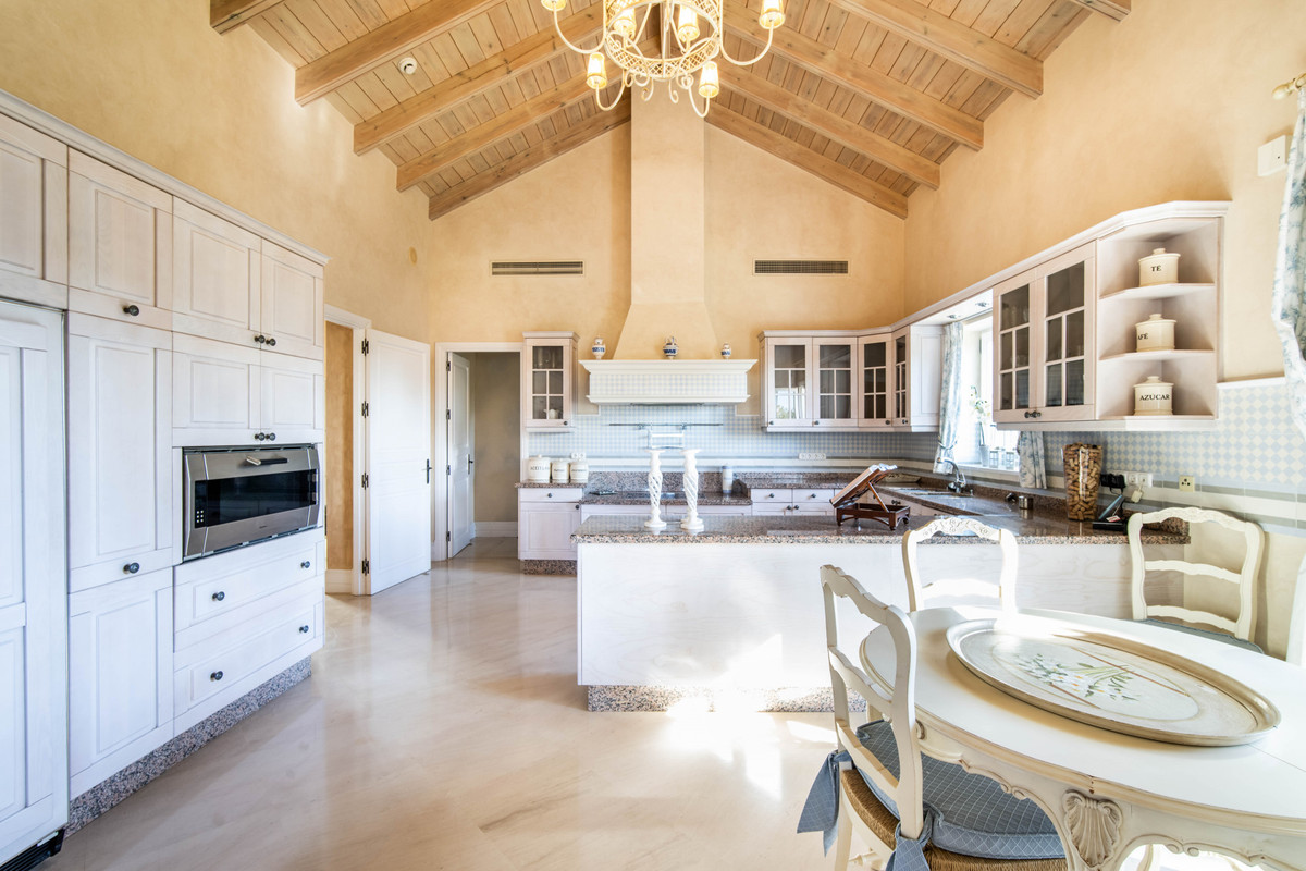 5 bedroom Villas for sale in Milla de Oro – R5144248 5 bedroom Villas for sale in Milla de Oro – R5144248