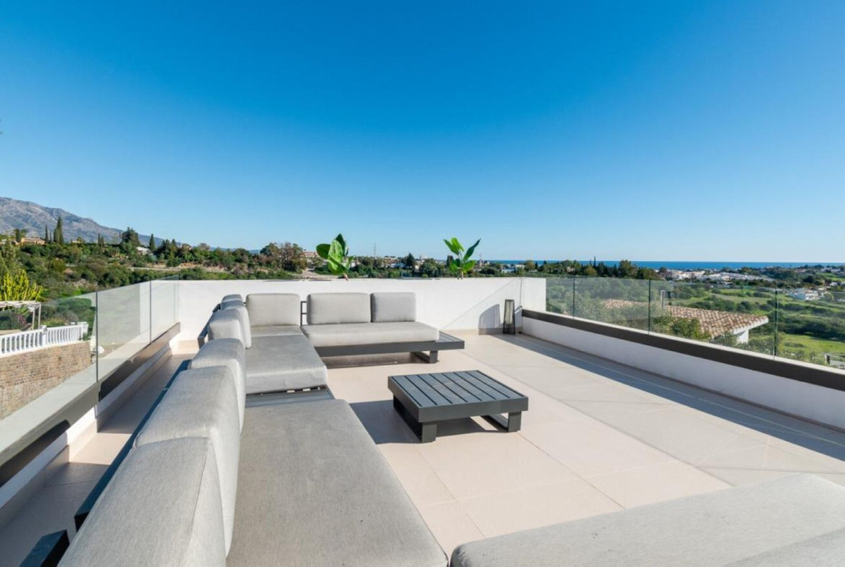 4 bedroom Villas for sale in Los Arqueros – R5187913