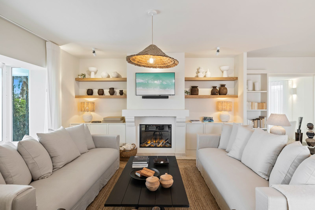 3 bedroom Villas for sale in Hacienda Las Chapas – R5271628