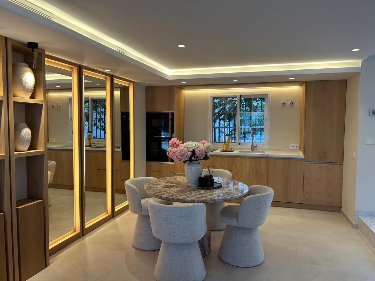 3 bedroom Townhouses for sale in Milla de Oro – R5207629