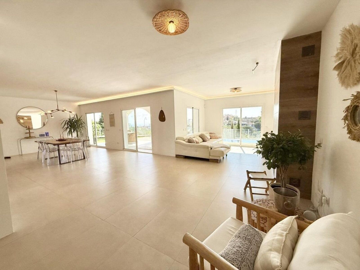 3 bedroom Villas for sale in Riviera del Sol – R5347504