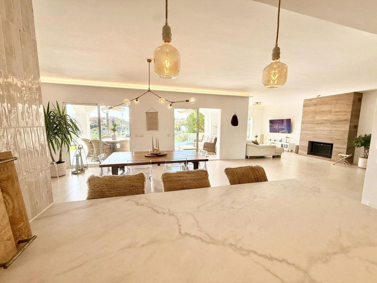 3 bedroom Villas for sale in Riviera del Sol – R5347504