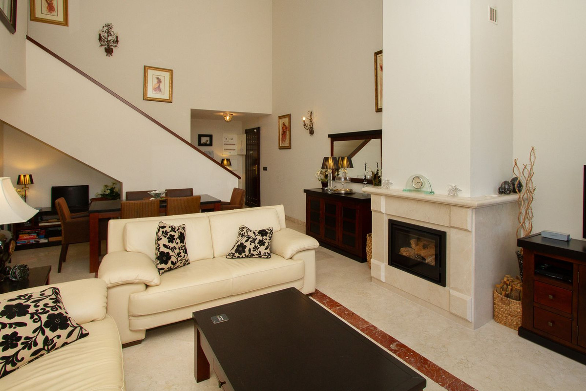 3 bedroom Penthouses for sale in La Mairena – R5316832