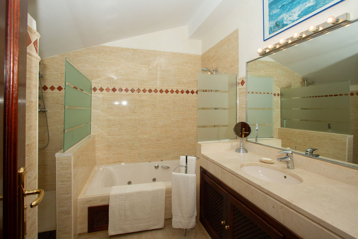 3 bedroom Penthouses for sale in La Mairena – R5316832