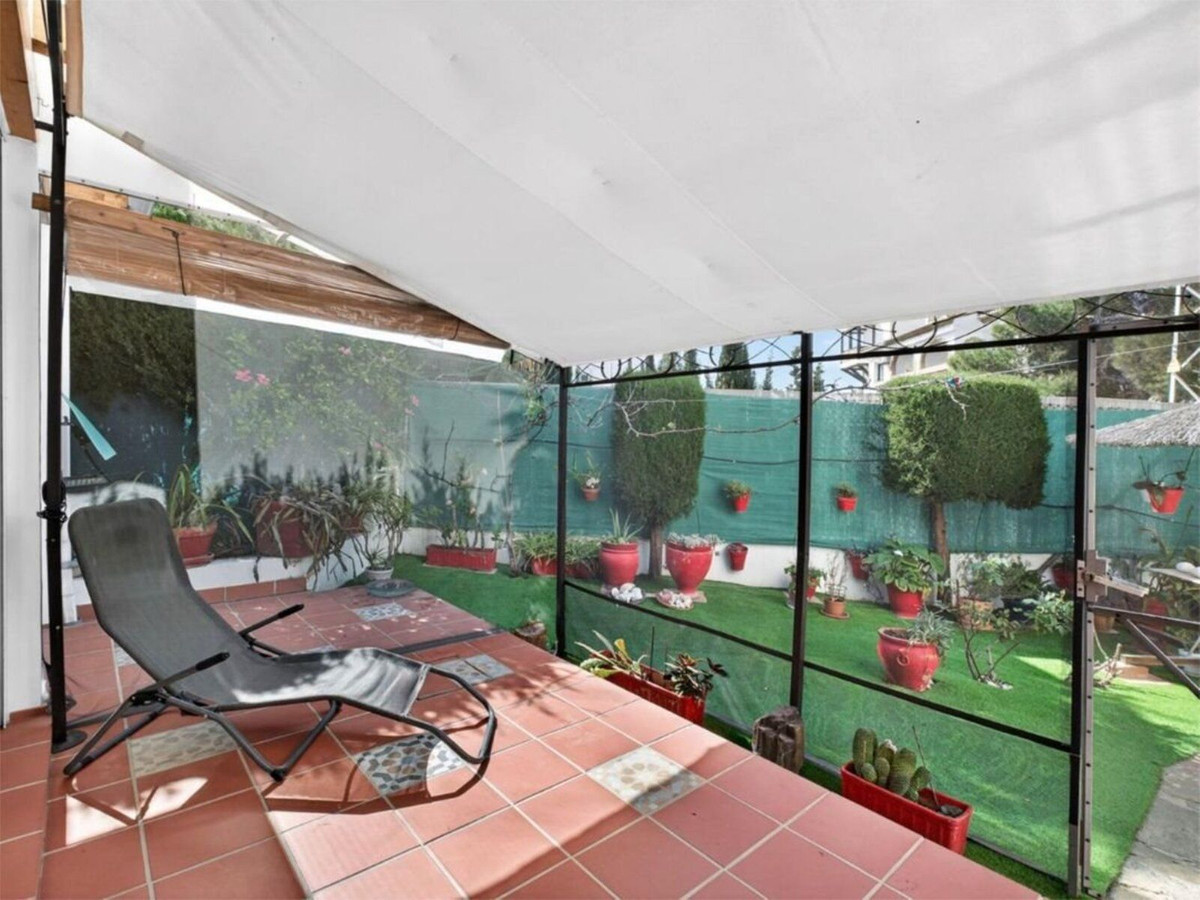 Adosados de 3 dormitorios en venta en Calahonda – R5348719