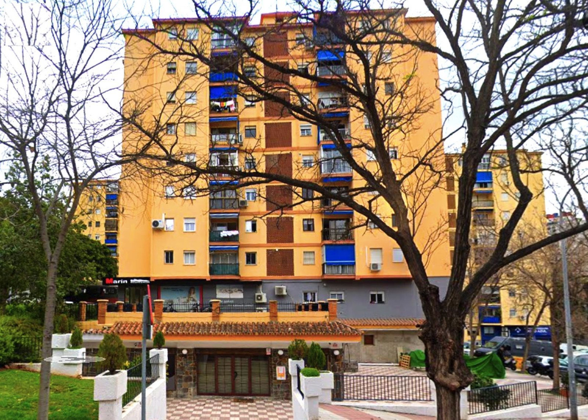 4 bedroom Apartments for sale in Marbella – R5299999