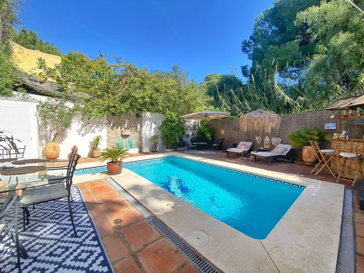 Pareados de 3 dormitorios en venta en Marbella – R5315791