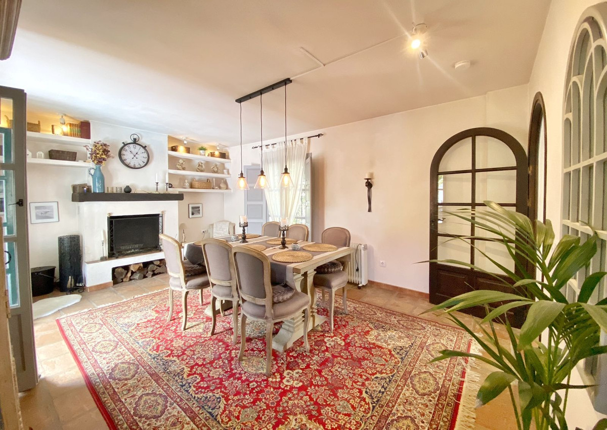 Pareados de 3 dormitorios en venta en Marbella – R5315791