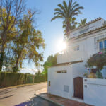 Adosados de 4 dormitorios en venta en Guadalmina Baja – R5258860