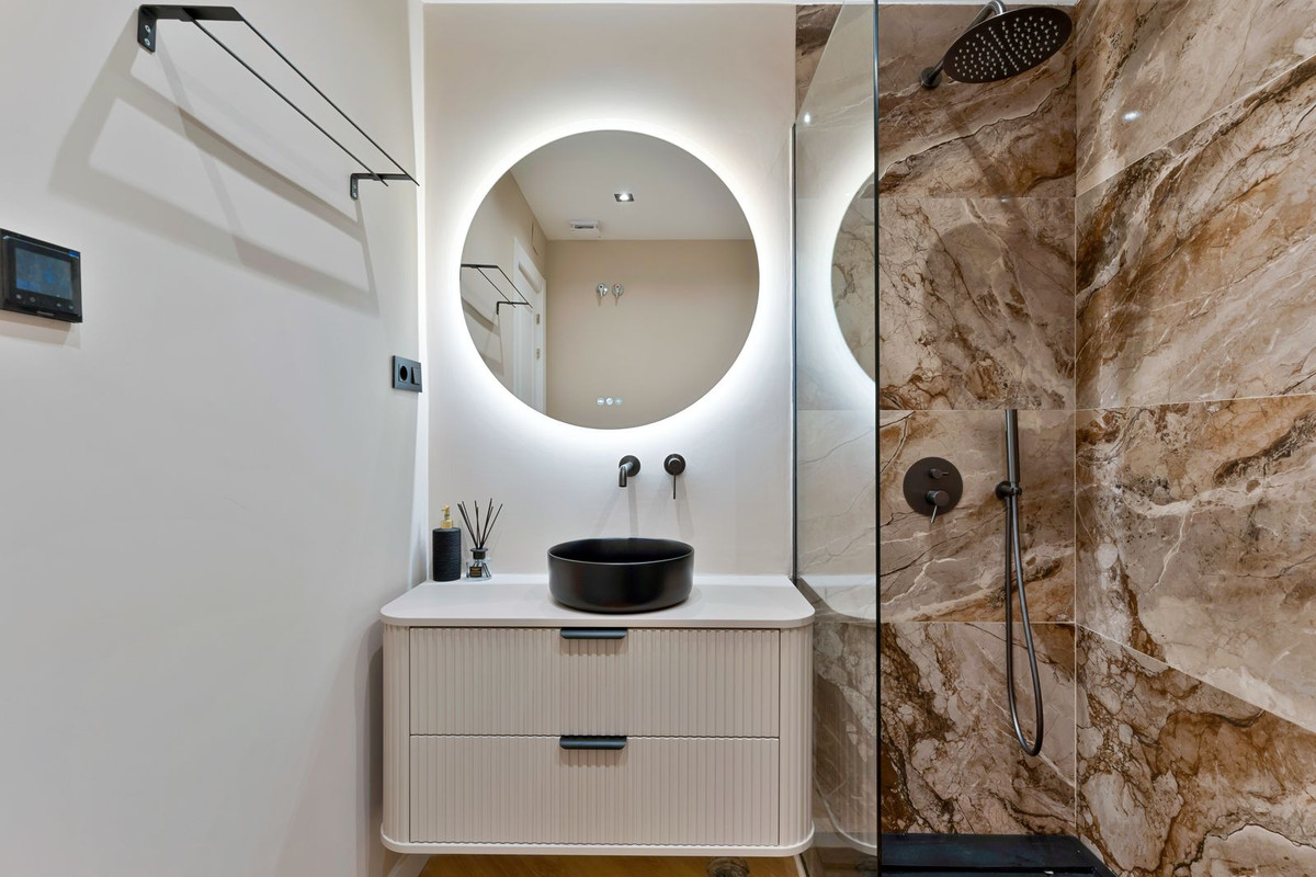 Adosados de 4 dormitorios en venta en Guadalmina Baja – R5258860