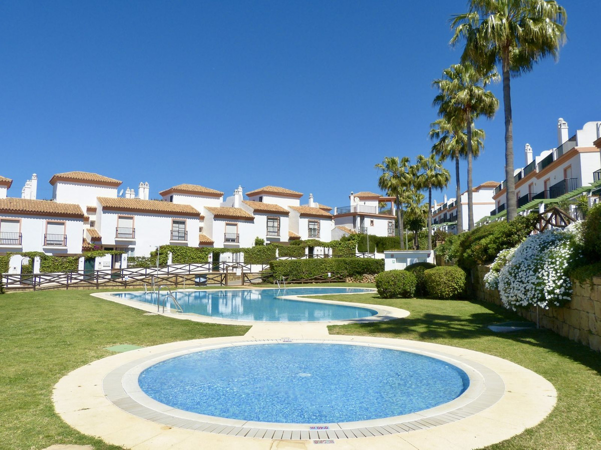 3 bedroom Townhouses for sale in Marbella – R5346304