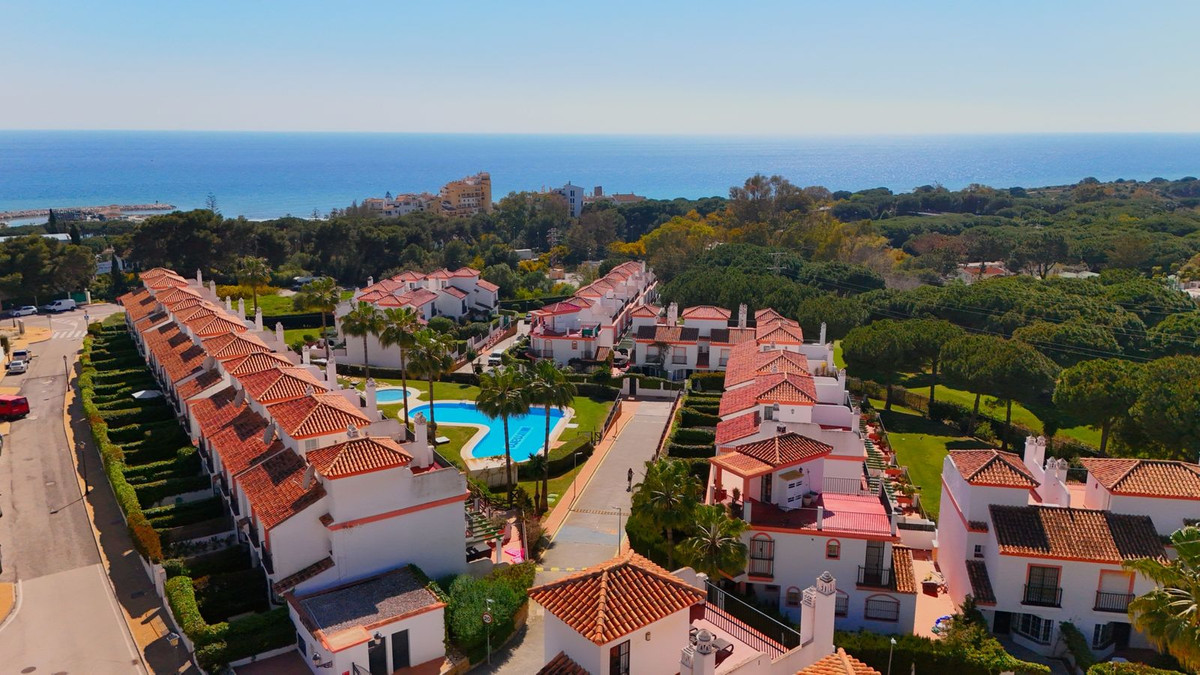 3 bedroom Townhouses for sale in Marbella – R5346304