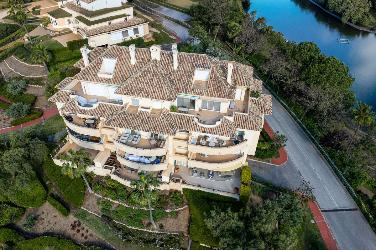 3 bedroom Apartments for sale in Elviria Hills – R5348806