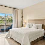 3 bedroom Apartments for sale in Elviria Hills – R5348806