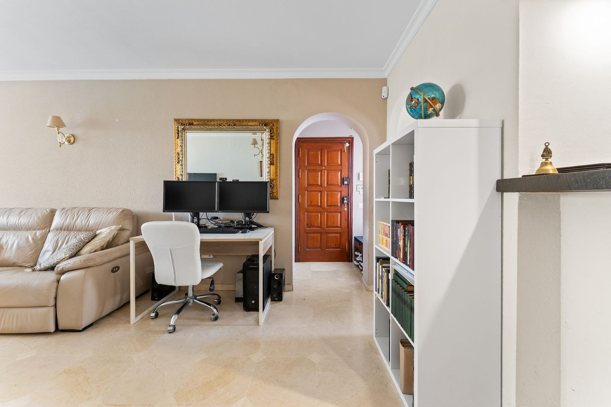 2 bedroom Apartments for sale in Riviera del Sol – R5342347