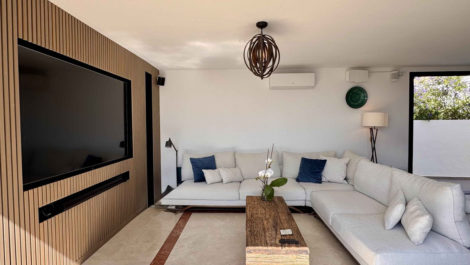 5 bedroom Villas for sale in Riviera del Sol – R5342257