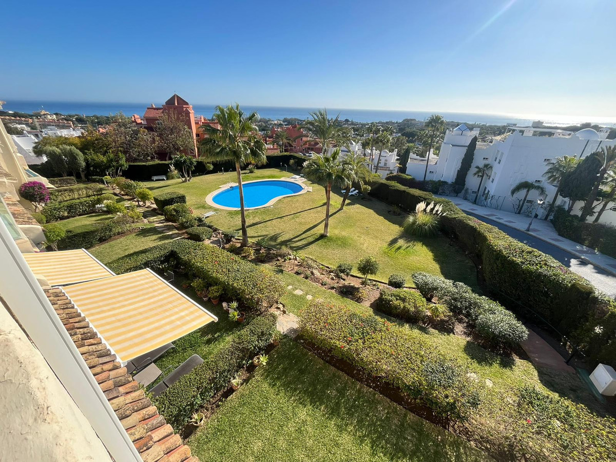 Apartamentos de 2 dormitorios en venta en Reserva de Marbella – R5341237