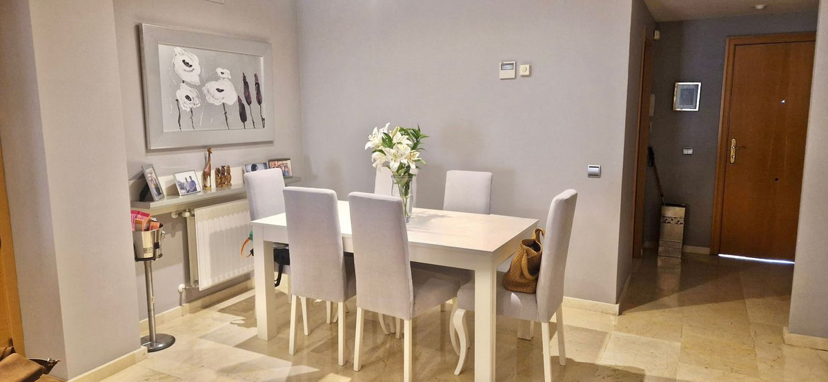 3 bedroom Apartments for sale in Marbella – R5347144