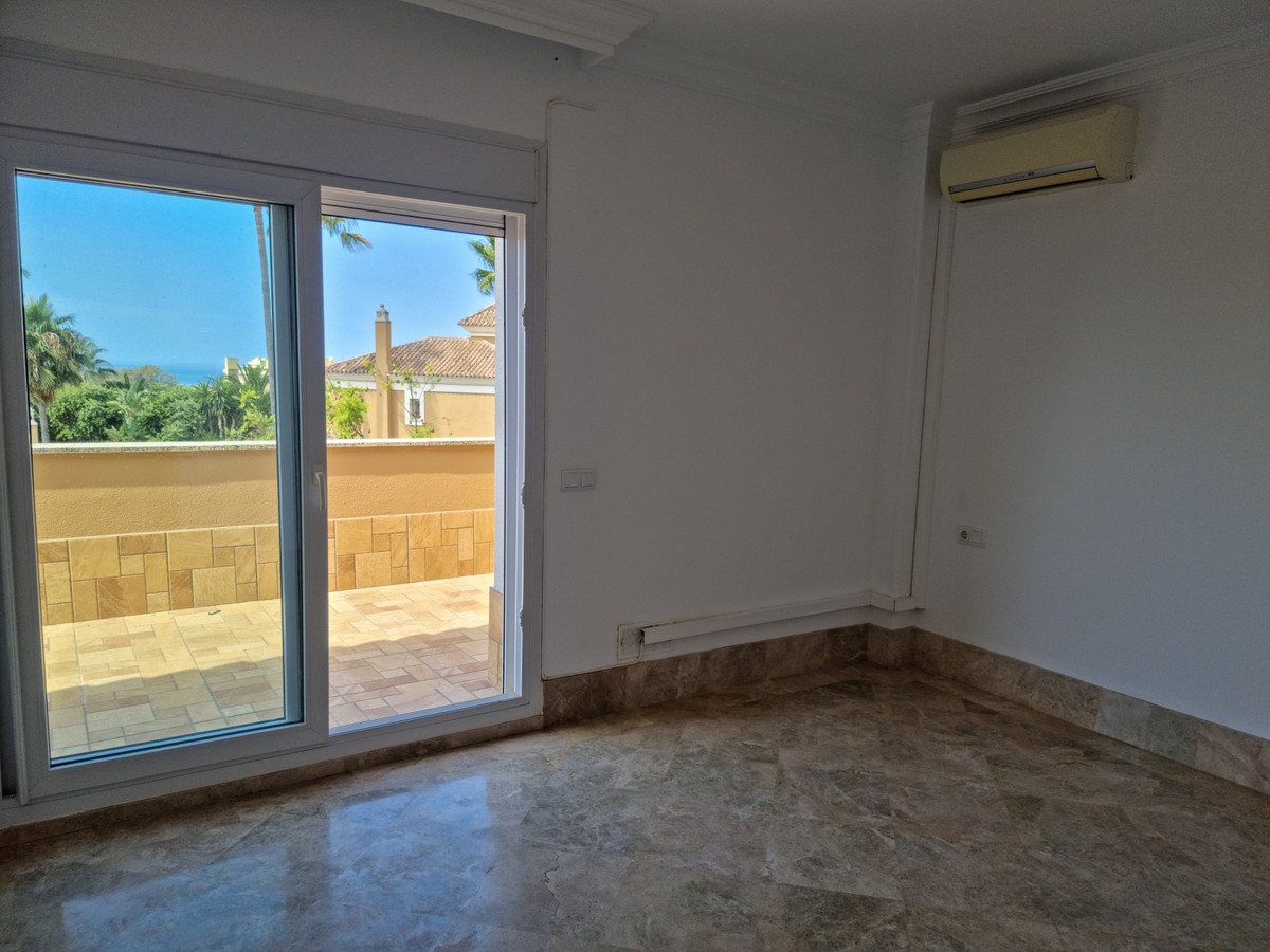 3 bedroom Semi-detached for sale in Santa Clara – R5354344