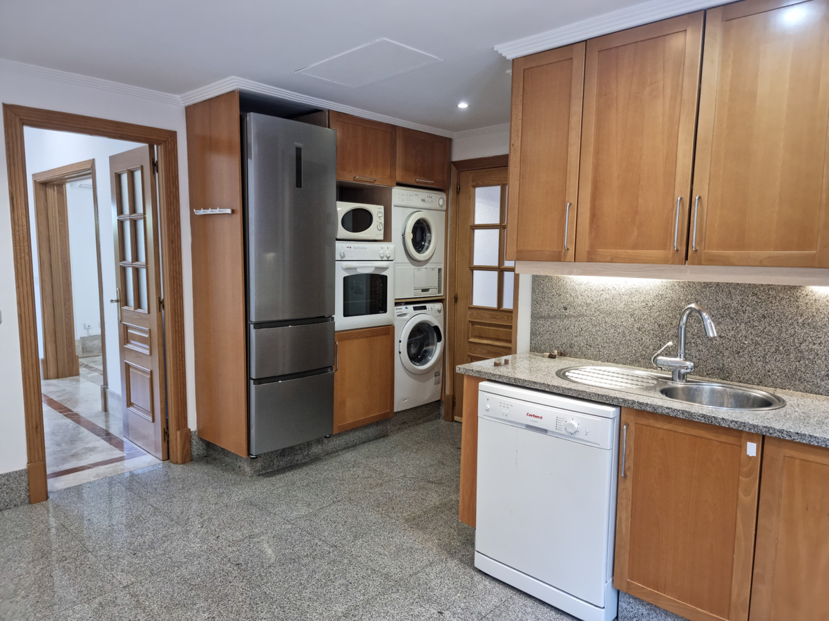 3 bedroom Semi-detached for sale in Santa Clara – R5354344