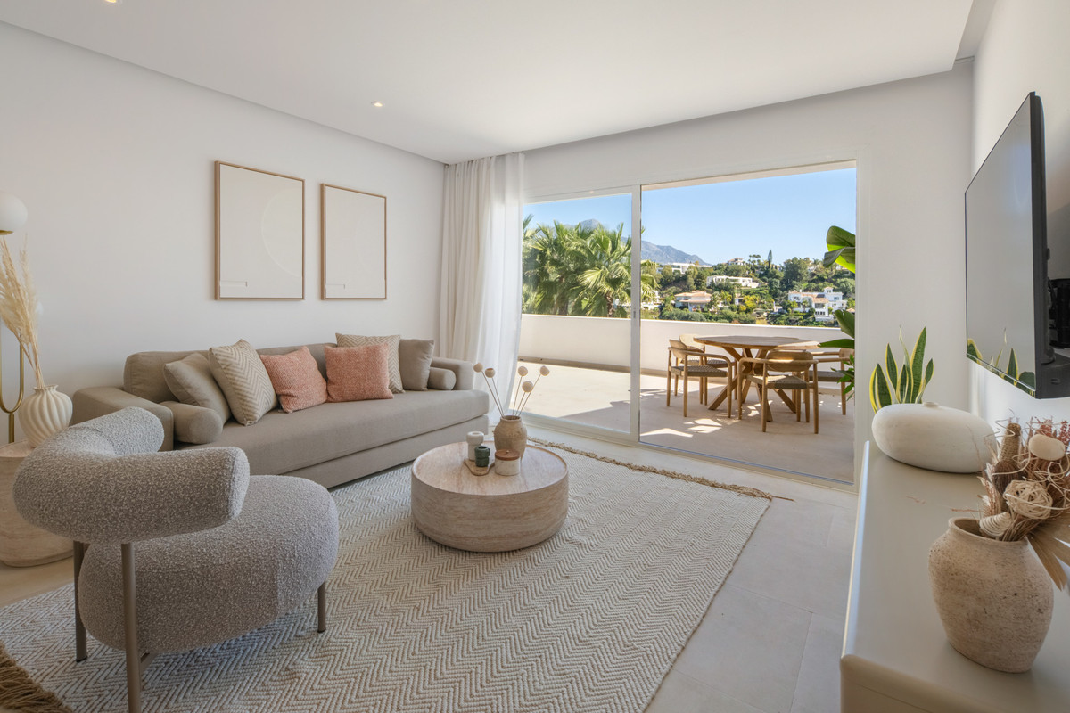 2 bedroom Apartments for sale in La Quinta – R5340502