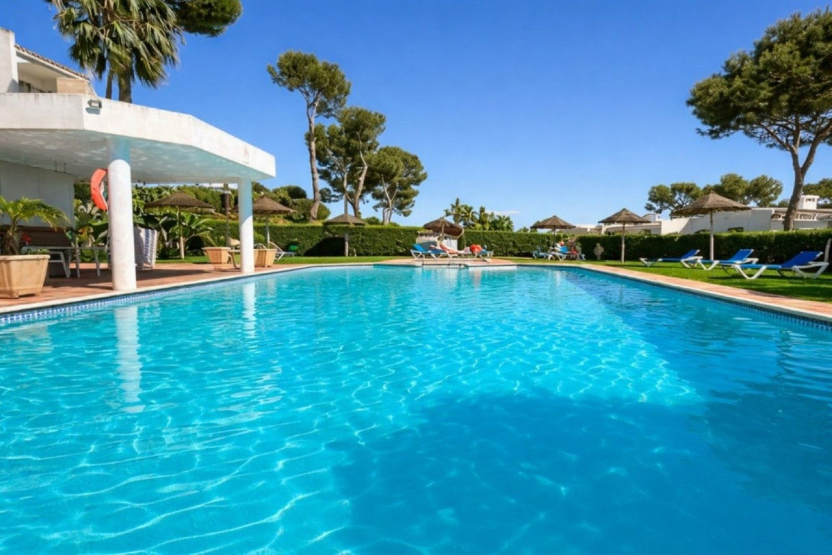 1 bedroom Apartments for sale in Miraflores – R5361940