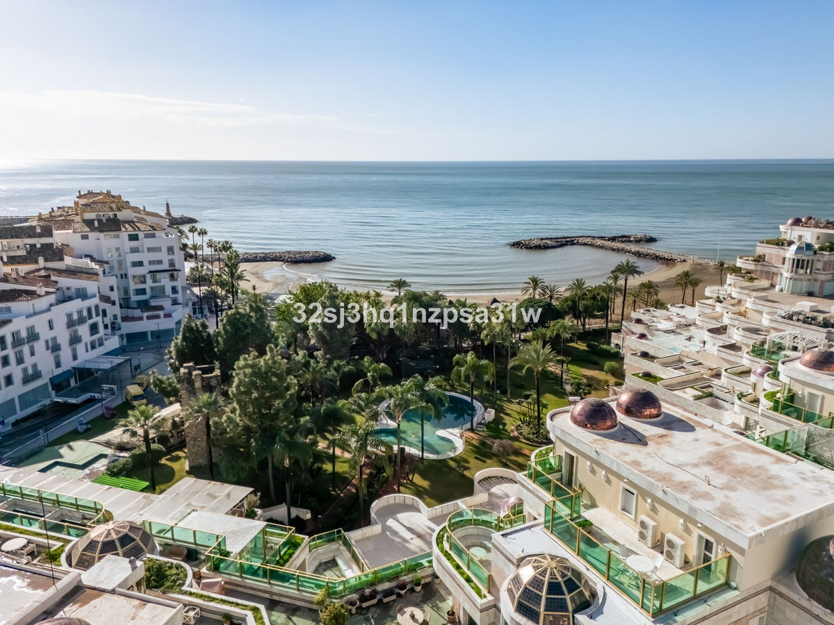 3 bedroom Apartments for sale in Marbella – R5293069