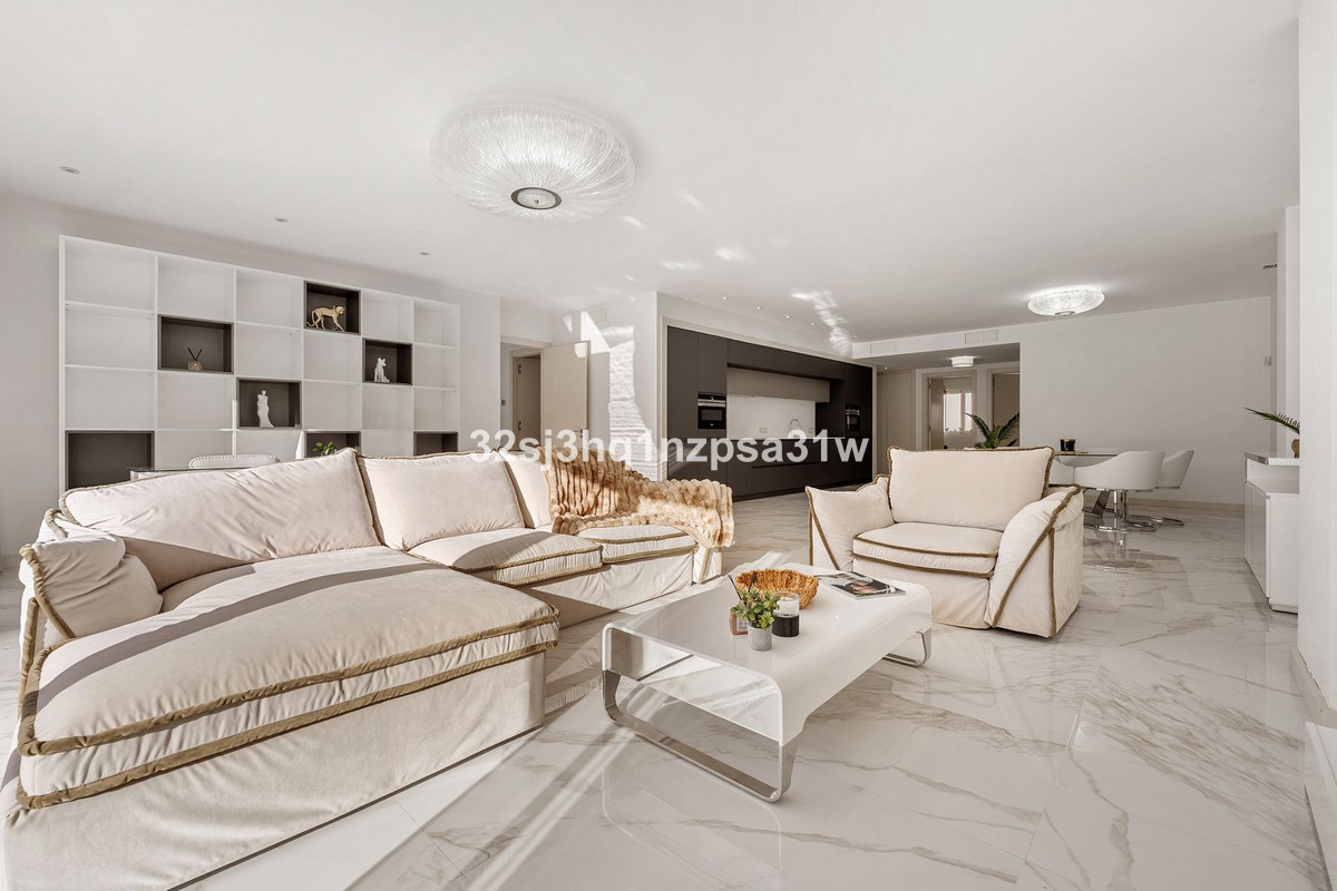 3 bedroom Apartments for sale in Marbella – R5293069