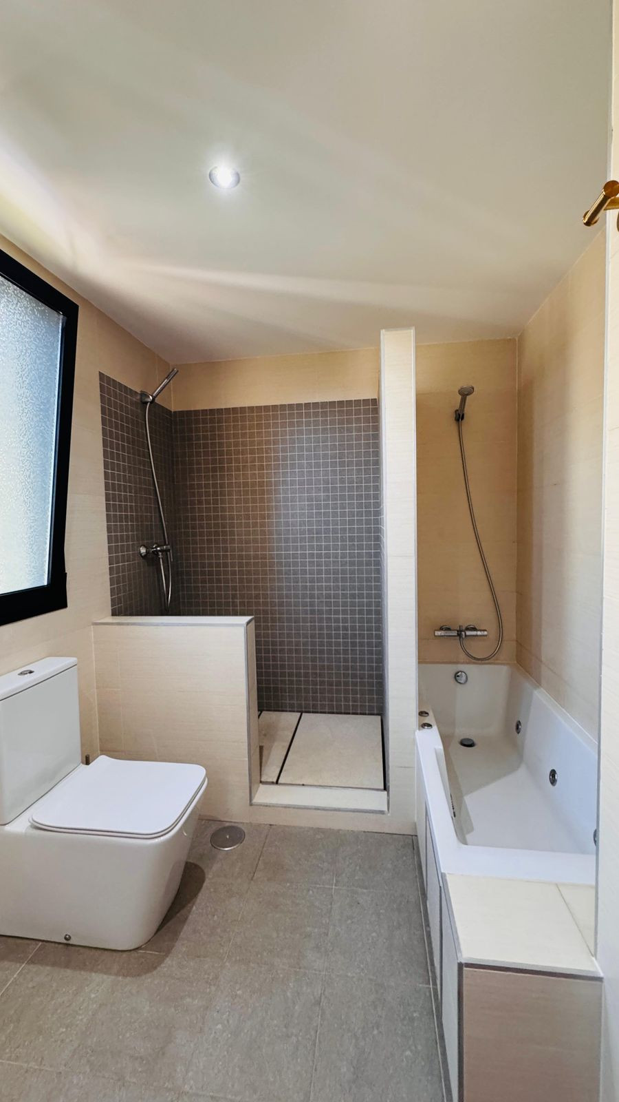 2 bedroom Apartments for sale in Selwo – R5350411