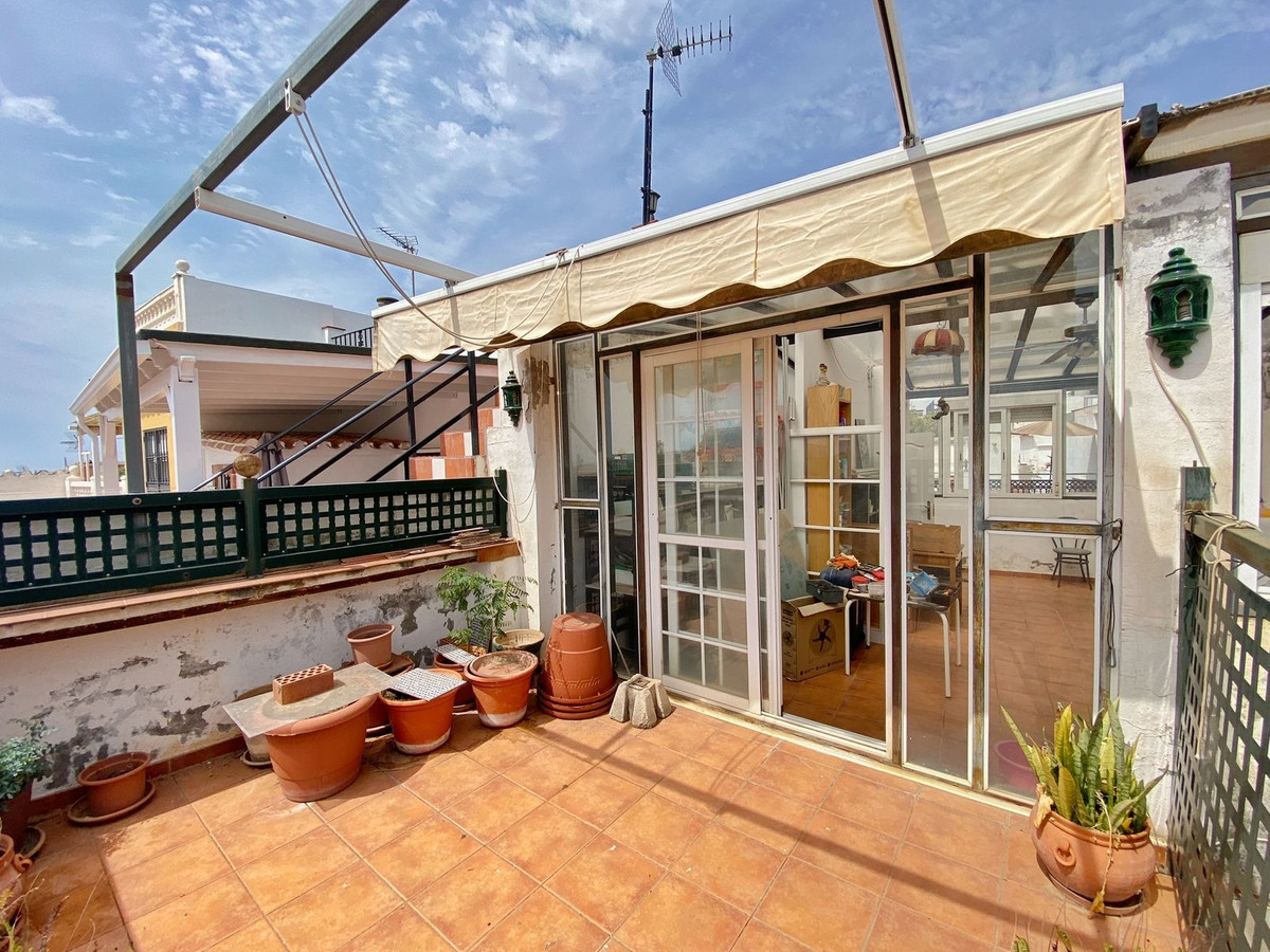 Adosados de 7 dormitorios en venta en Marbella – R4453009